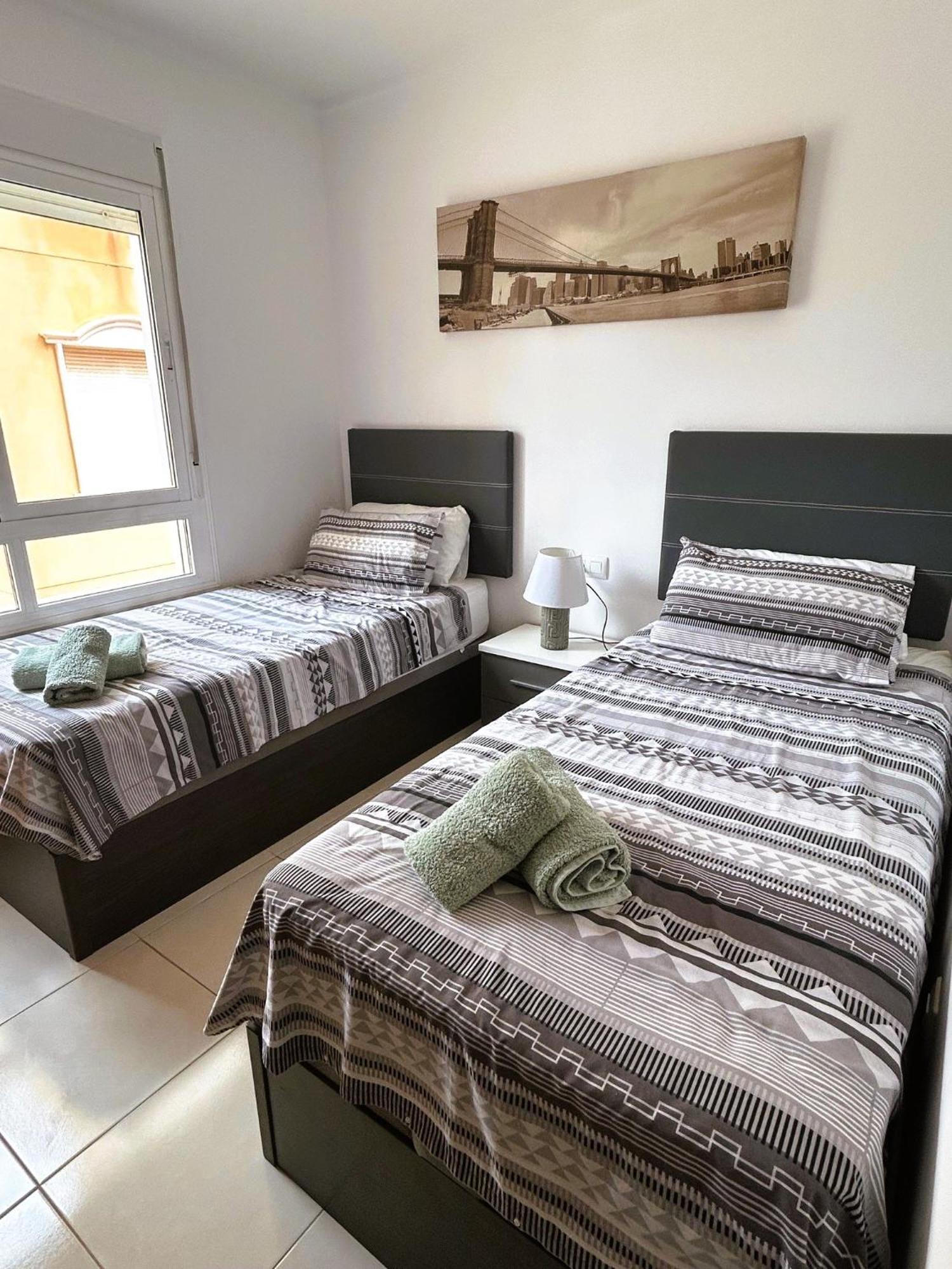 Beautiful 3 Bed, 2 Bath Modern Apartment Los Alcázares Exterior foto