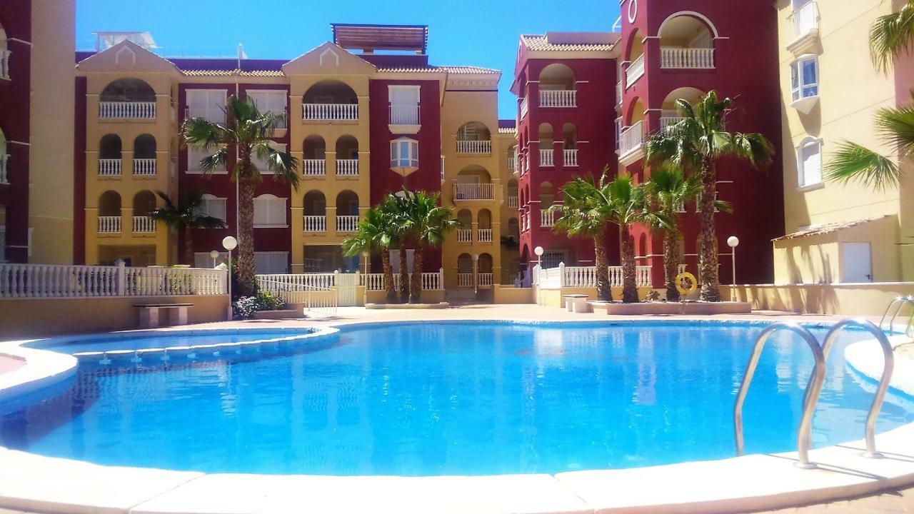 Beautiful 3 Bed, 2 Bath Modern Apartment Los Alcázares Exterior foto